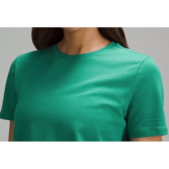 LULULEMON ~Curved-Hem Crewneck T-Shirt (NWT) - Picture 4 of 10
